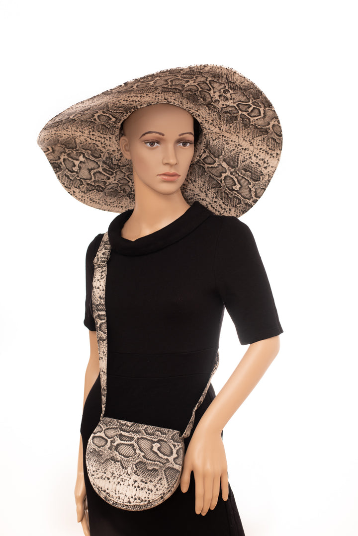 Women's Sun Protective Summer Sun hat Snake Print Wide Brim with matching crossbody Bag, Summer Hat, Beach Hat Women, Travel Sun black and white